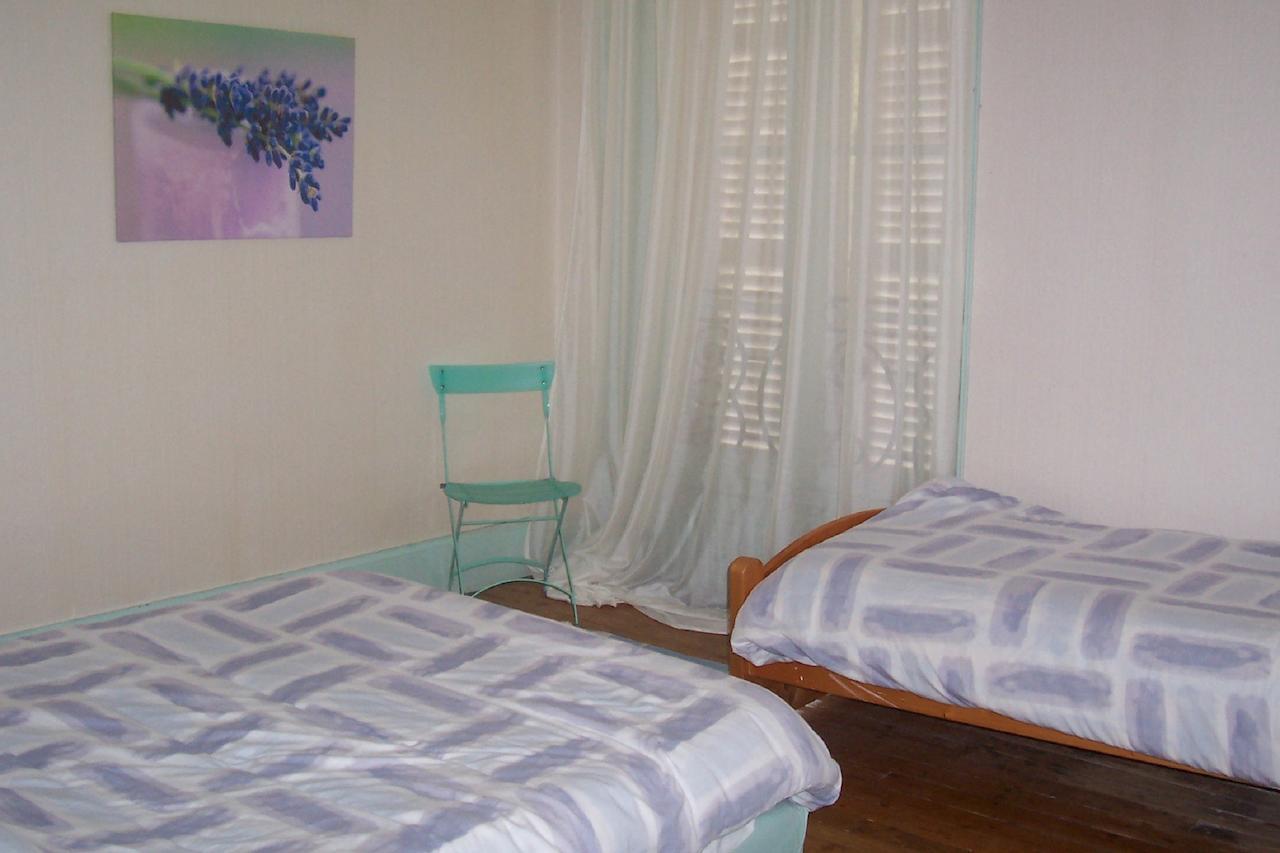 Chateau Champigny Bed and Breakfast Maillet  Habitación foto